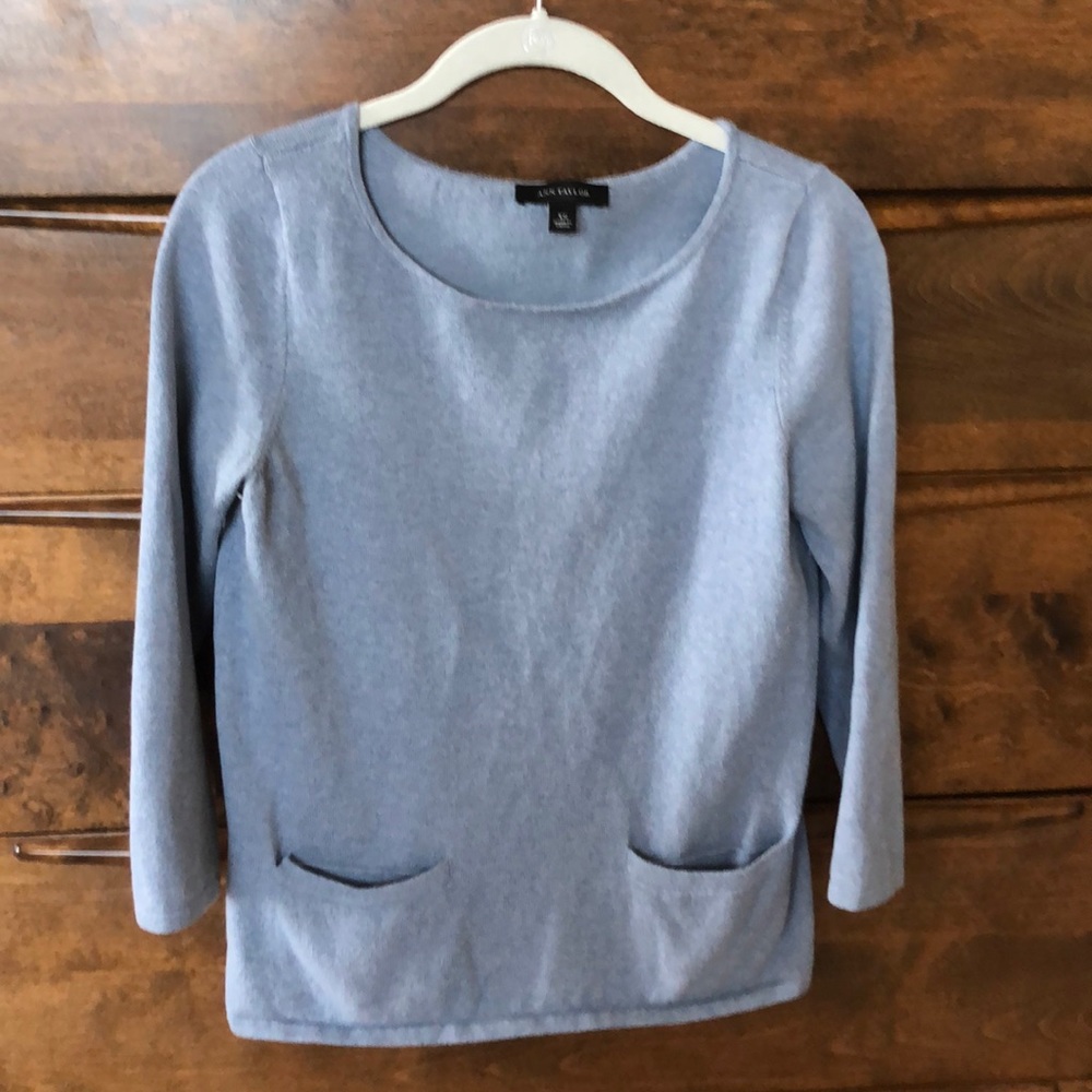 Quarter Sleeve Sweater like Shirt